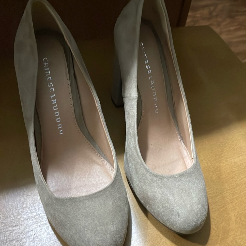 Secretary heel